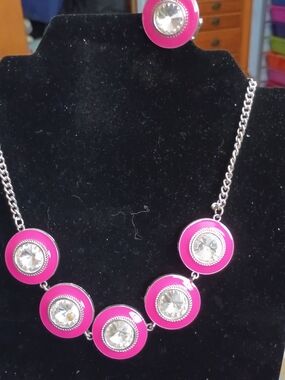 paparazzi Hot Pink Crystal Disc Necklace